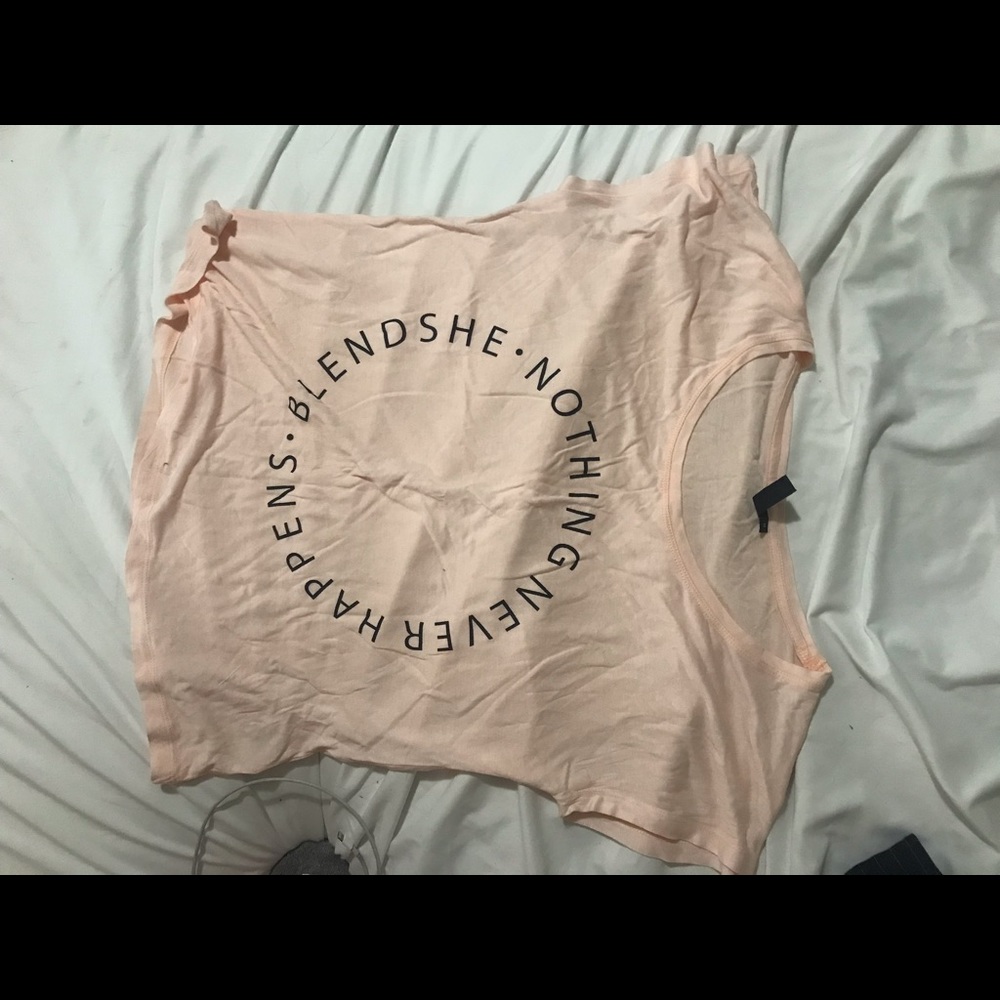 Blendshe tee never worn